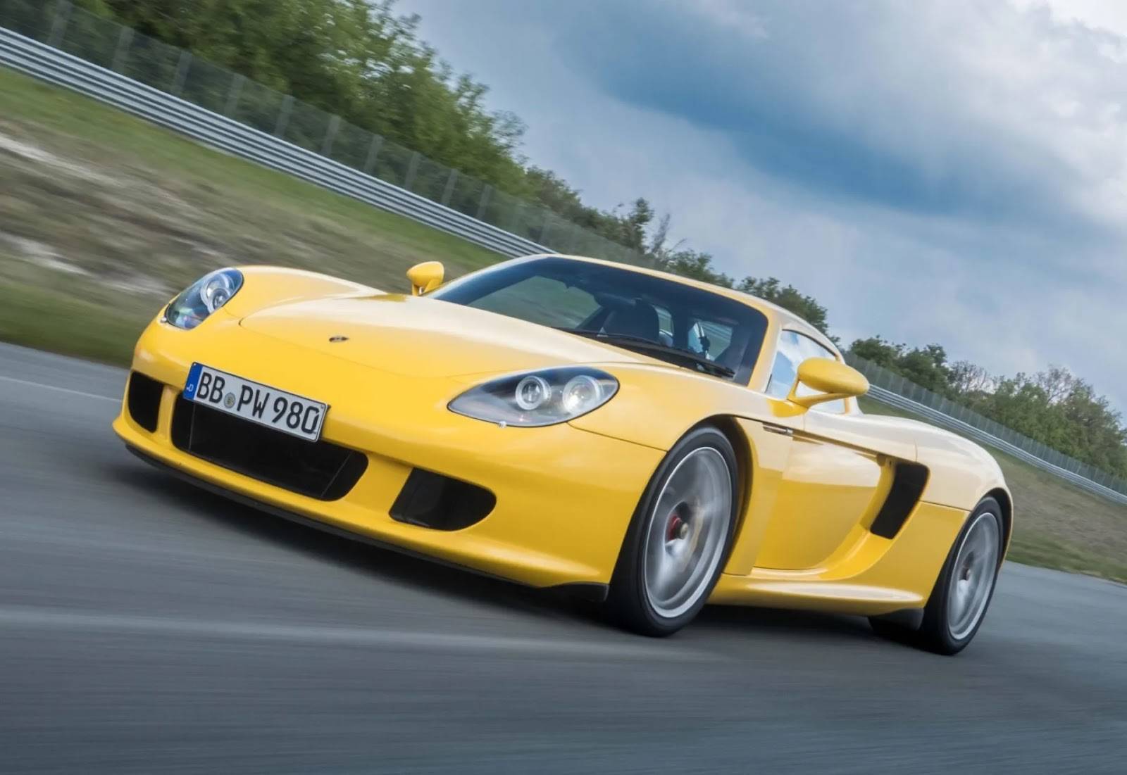 Top 10 Expensive Cars You Should Know About_4