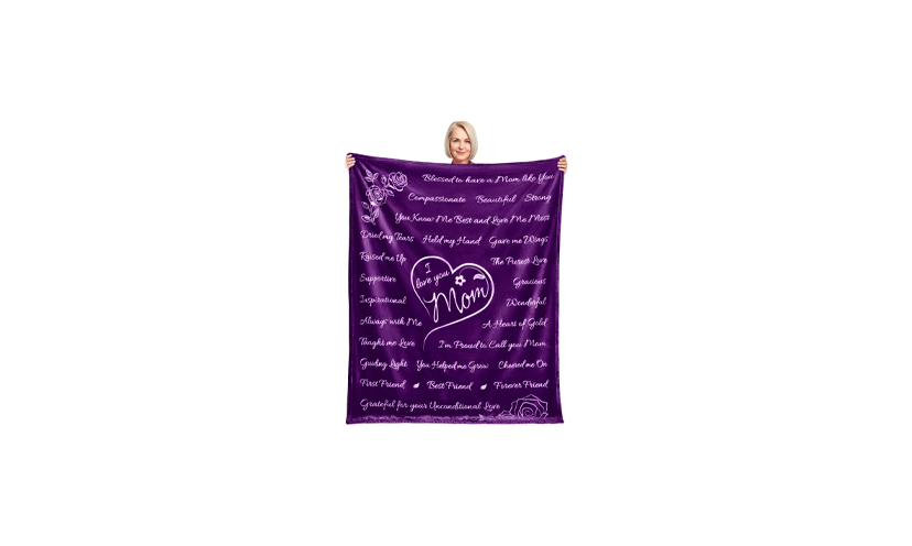 Save 40% on an “I Love You Mom” Throw Blanket!