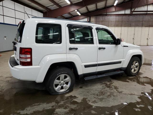 39149144-2012-jeep-liberty_3