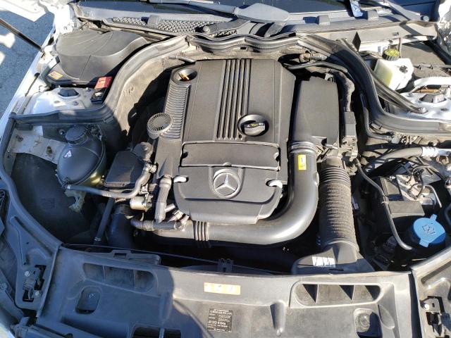 47158983-2014-mercedes-benz-c-class_11