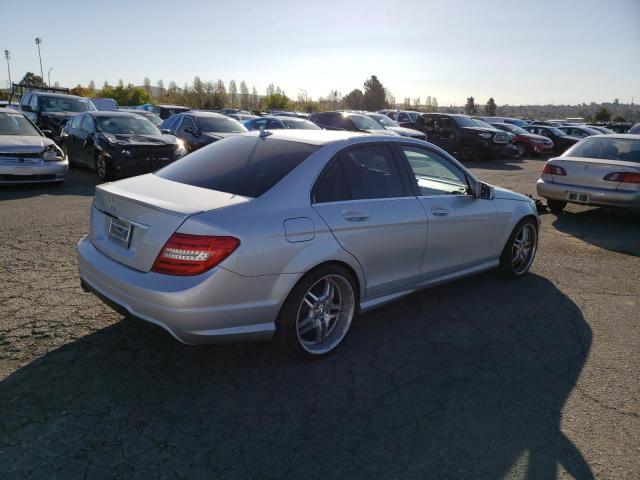 47158983-2014-mercedes-benz-c-class_3