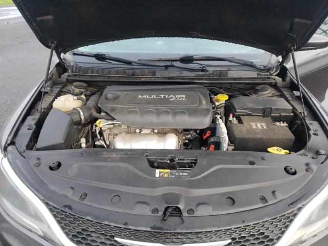 82790953-2015-chrysler-200_11