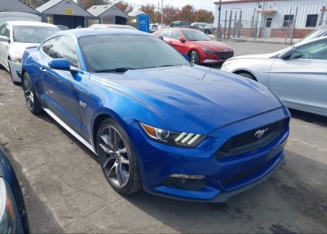 isb442068046-2017-ford-mustang_1