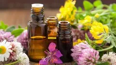 essential-oils-and-healthy-menopause-11105