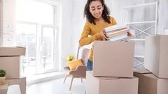 how-to-financially-move-out-of-your-parents-house-7040