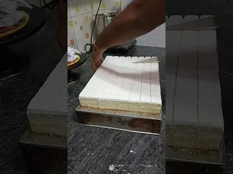 vanilla-pastry-cake-making-video-12609