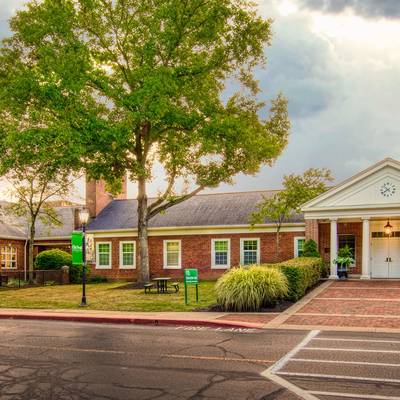old-trail-school-90090