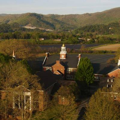 Rabun Gap-Nacoochee School