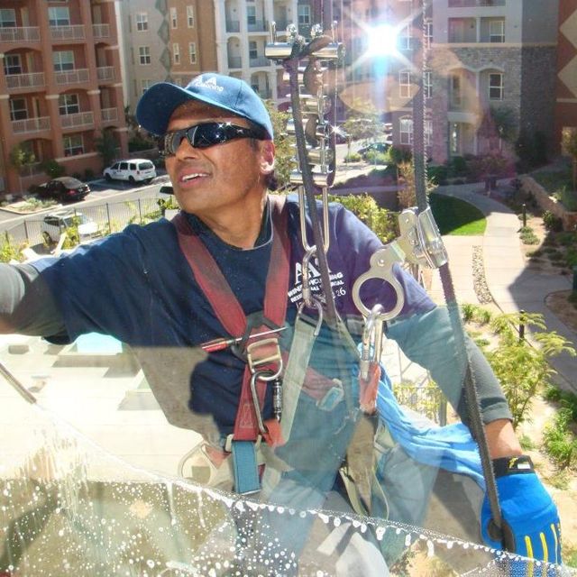 AAA WINDOW CLEANING