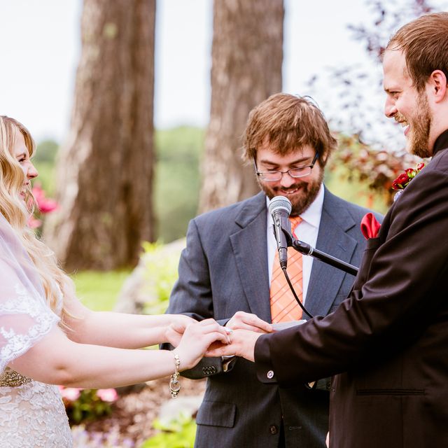 Crazy Carl’s Hot Used Wedding Officiants
