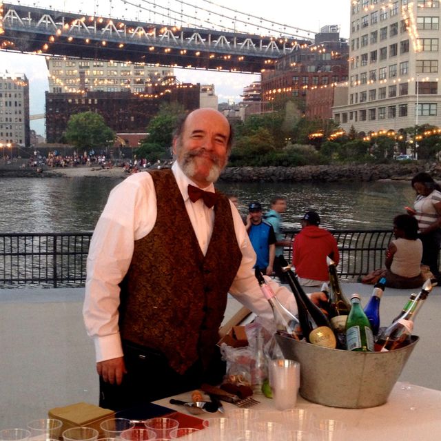 Daniel Easton Deluxe Bartending Services