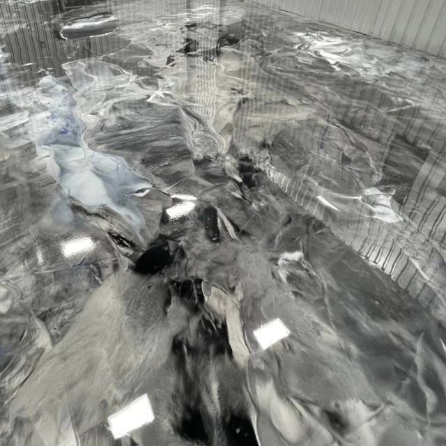 Epoxy and construction