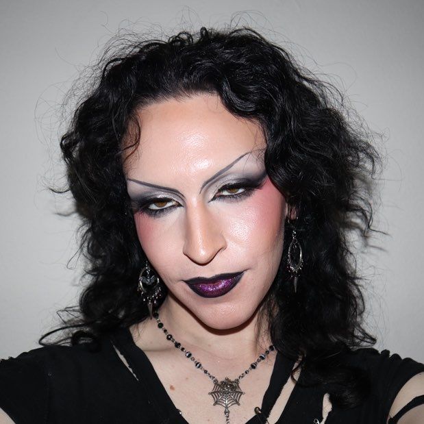 ?Expert Makeup By ?Everett?️?️