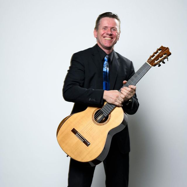 Guitarist Robert Bekkers