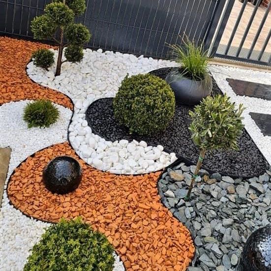 Lara’s Gardening & Tree Services