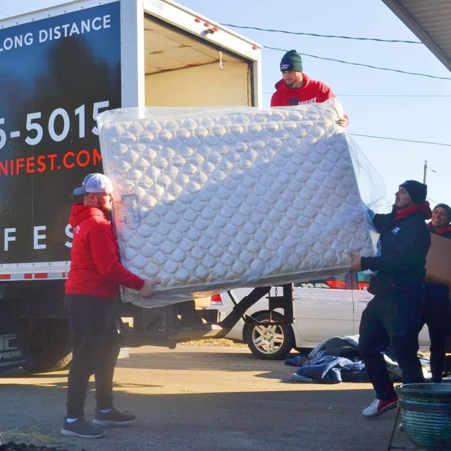 Manifest Moving