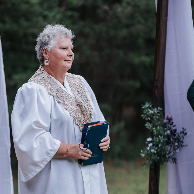 Marriage Officiant, Gail Olberg