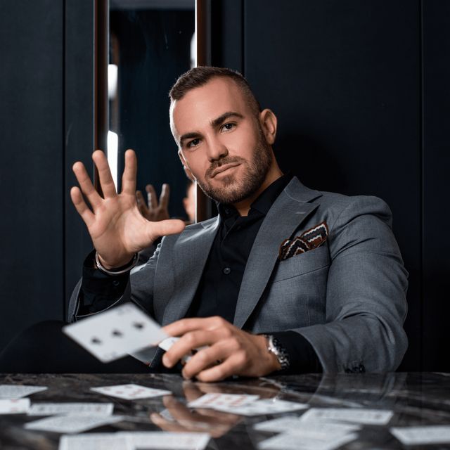 Matteo Cammisa – Luxury Magic
