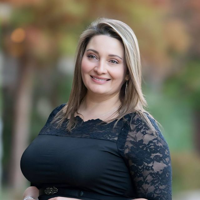 Melissa R Hadley, Broker