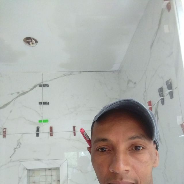 Miguel tile service