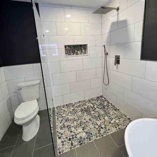 M.T BUILDERS LLC