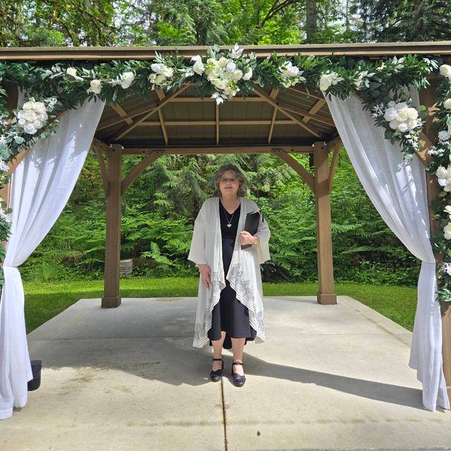 The NW Officiant - Emcee, Weddings & Funerals