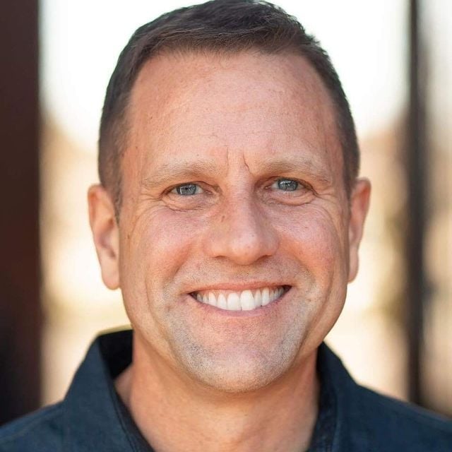 Pastor Chris Thompson