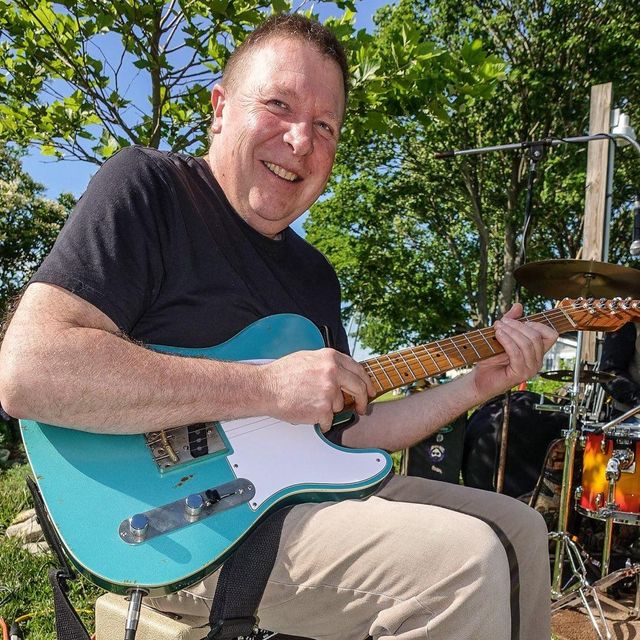 Phil's Guitar Shop