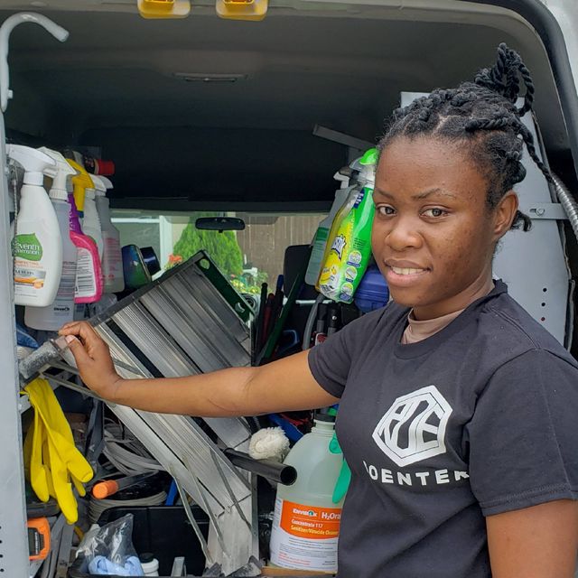ROENTER JANITORIAL SERVICES