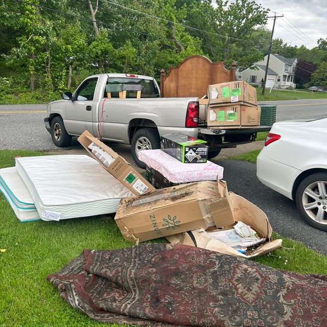 Junk Clinic And Moving LLC