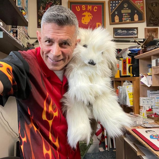 San Diego’s Bilingual Magician Alfonso