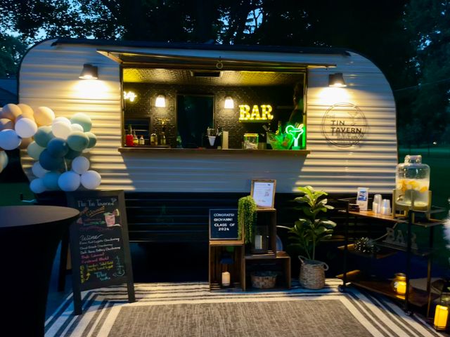 The Tin Tavern MI - Mobile Bar Service