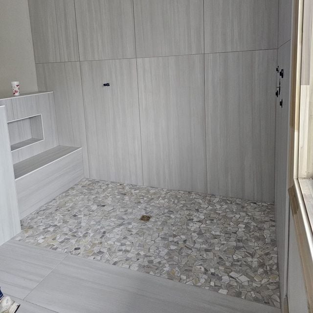 Torres M tile