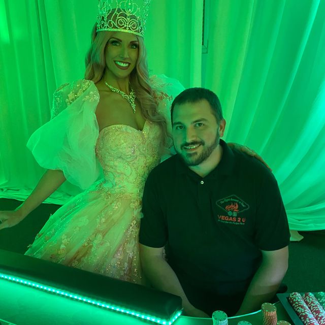Vegas 2 U