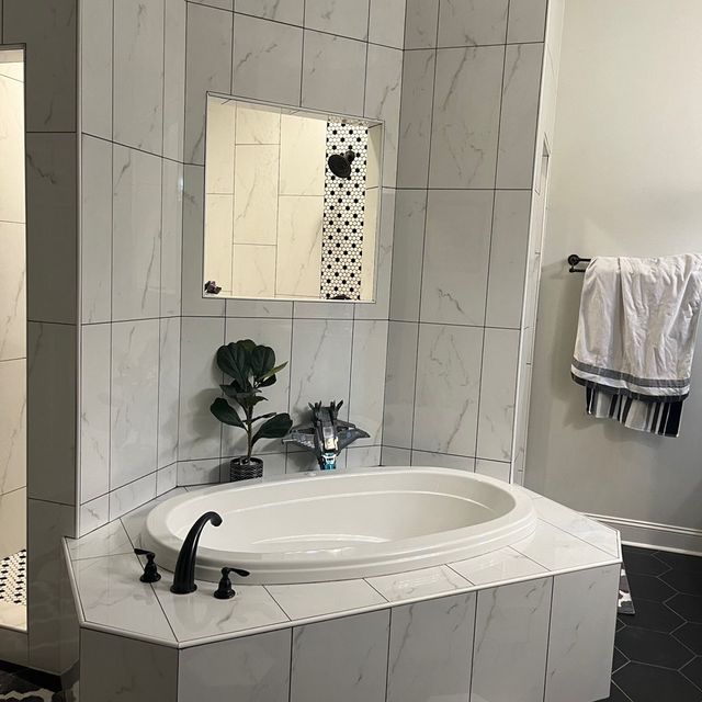 Vegas flooring LLC