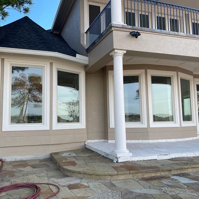 Villegas Glass & Windows