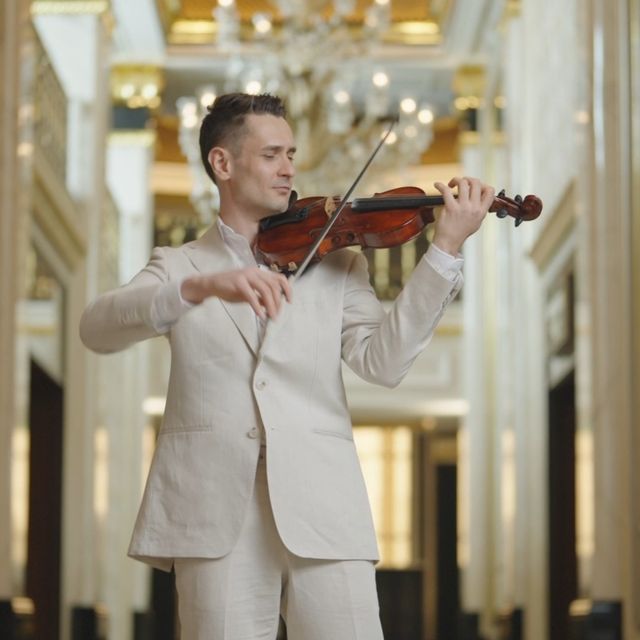 Violinist Leonardo
